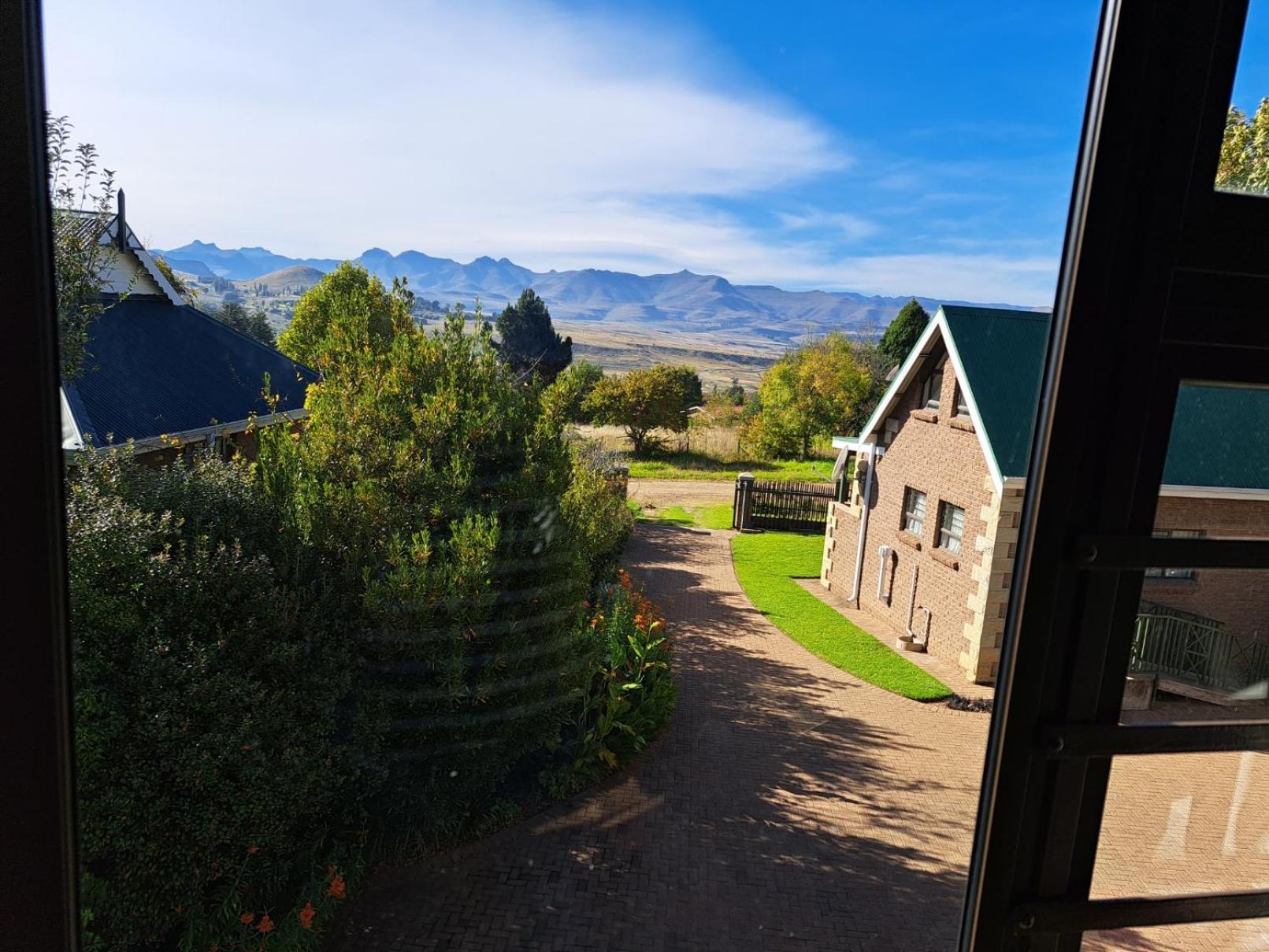 Clarens Mountain Sage Holiday House Экстерьер фото